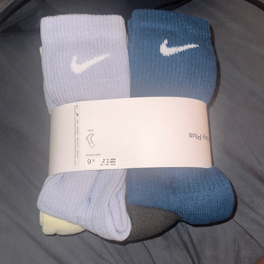 Nike Men's Colored Crew Socks